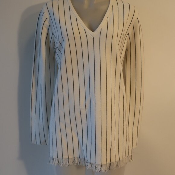 Womens Theory Hayden White Black Striped V-Neck Fringed Knit Pullover Sweater M* - Picture 7 of 12